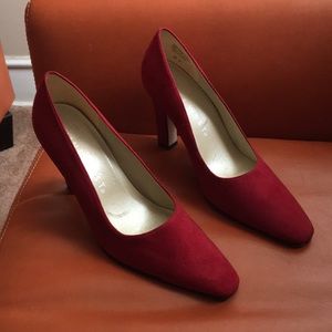 NWOT-Nine West Heels